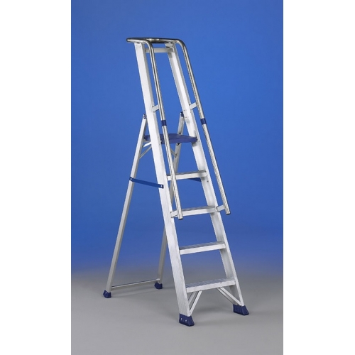 SCALA APRIBILE CON CORRIMANI